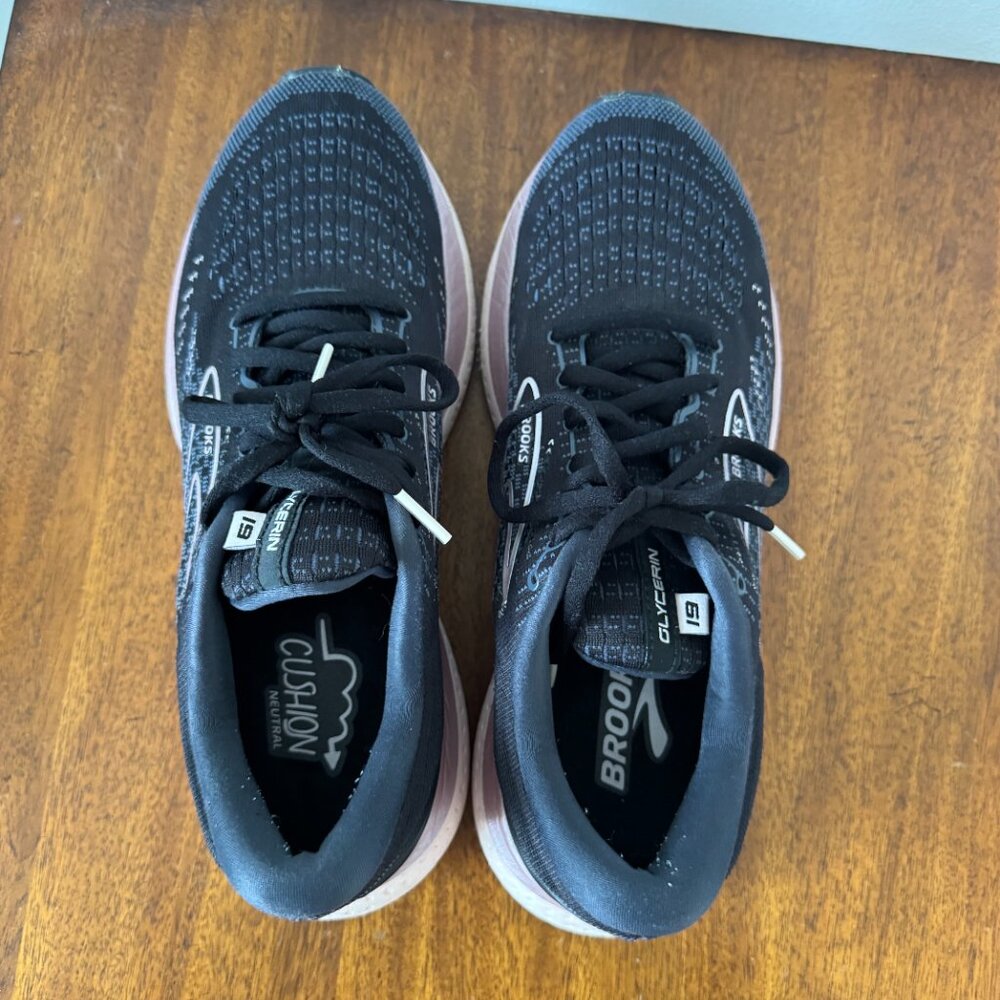 Brooks Glycerin 19 in Black and Pink - Picture 11 of 14